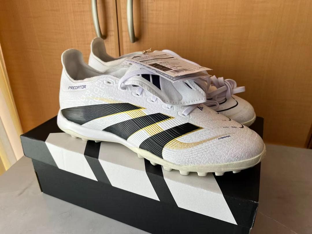 adidas Predator サッカーシューズ ホワイト/ブラック