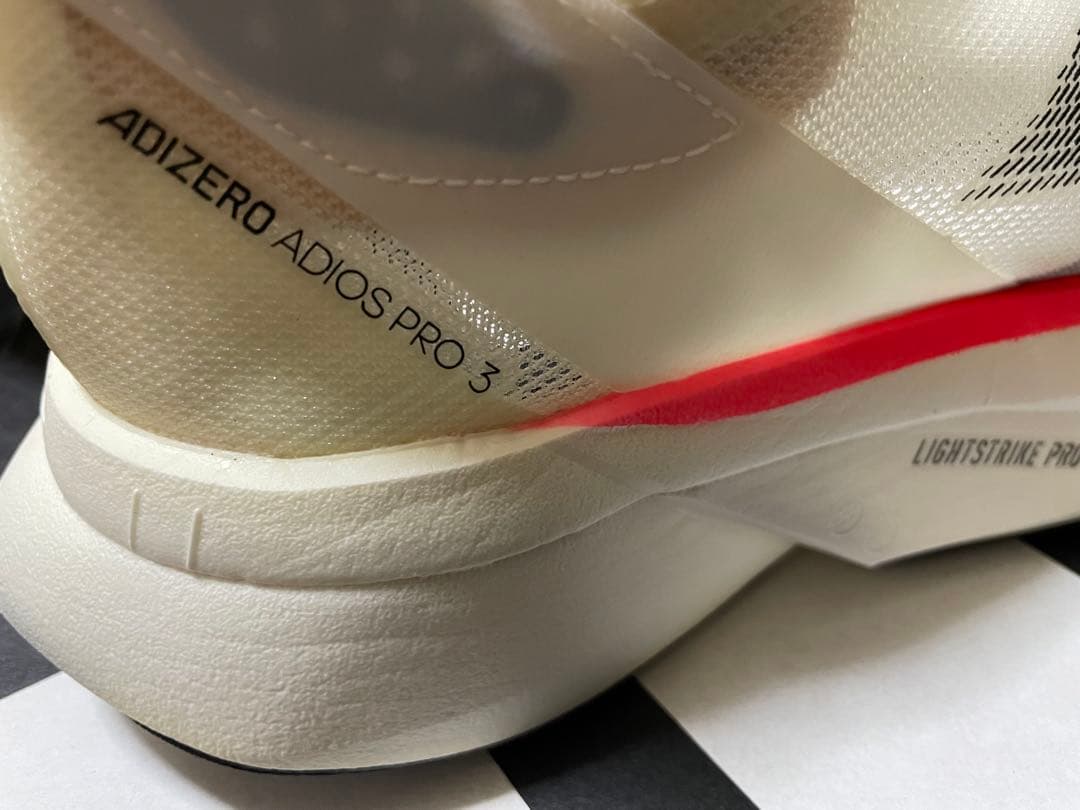 アディダス ADIZERO ADIOS PRO 3 ランニングシューズ