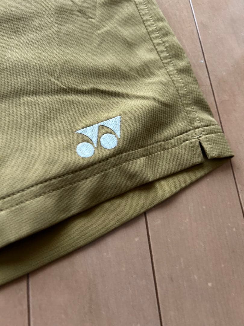 YONEX ハーフパンツ　キャメルゴールド