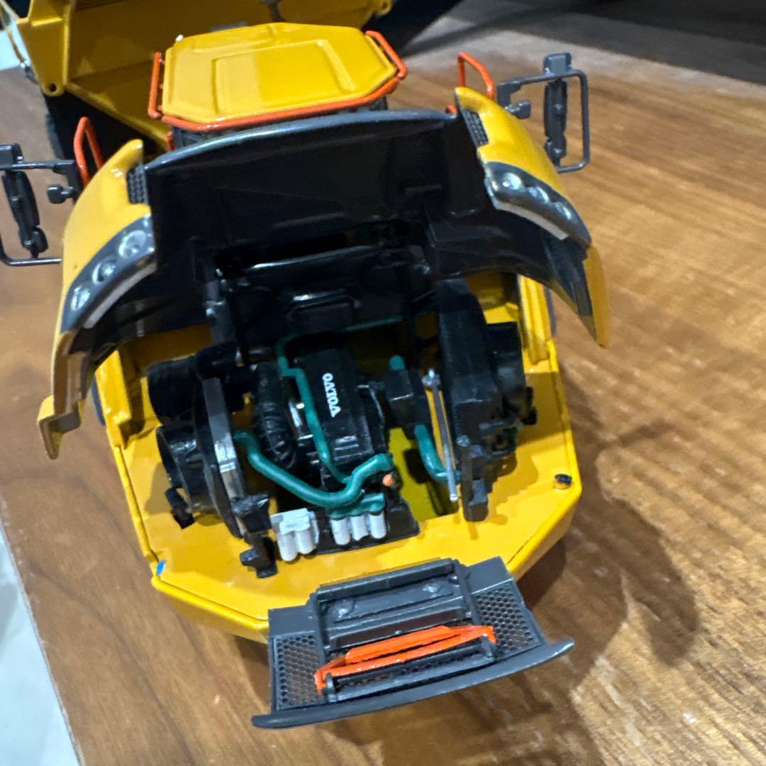 WSI 1/50 VOLVO A60H アーティキュレイテッドダンプ