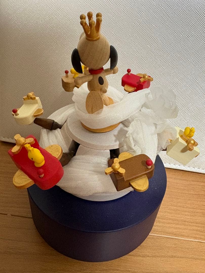 木製オルゴール　スヌーピー　フィギュア