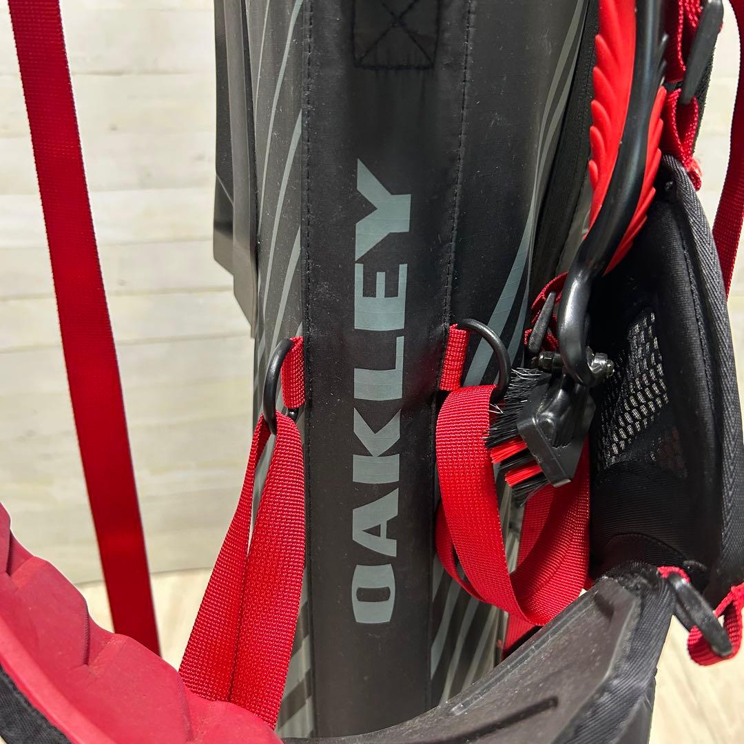 OAKLEY　軽量スタント式キャディーバック