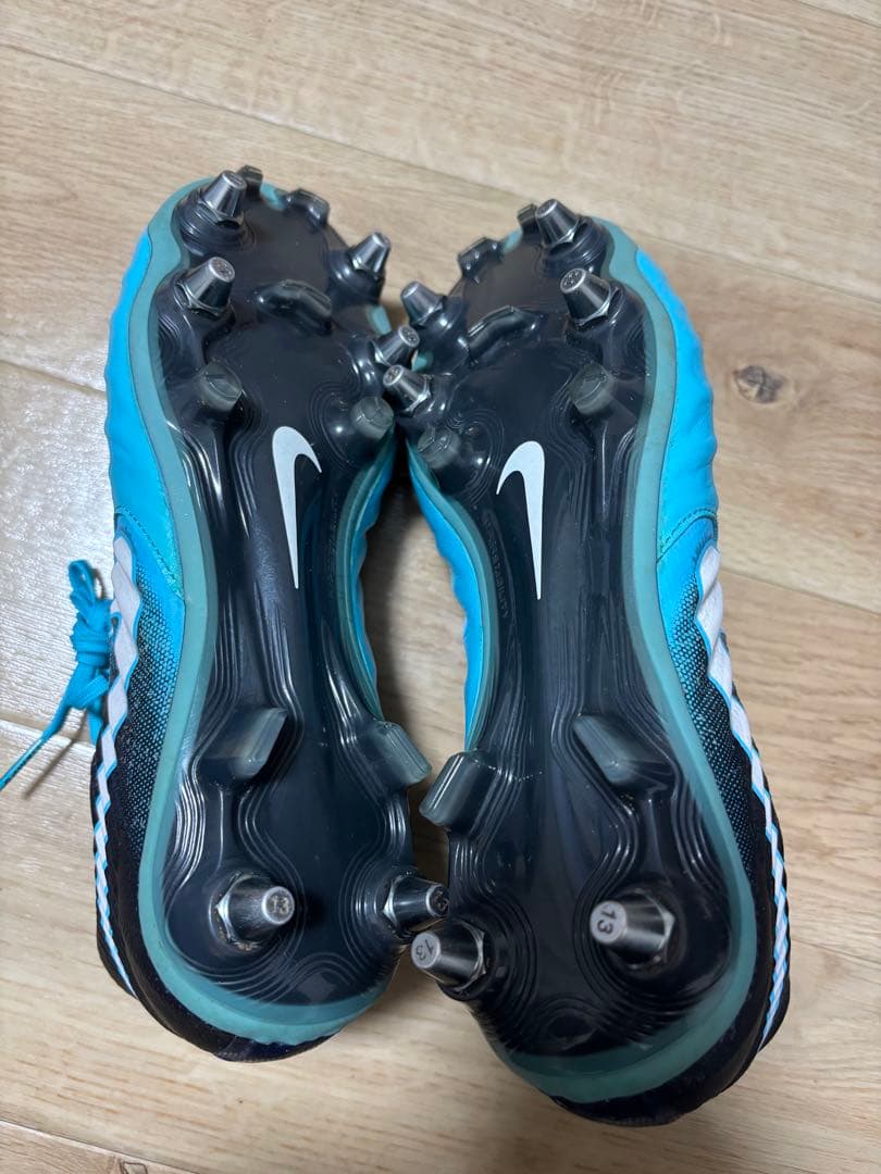 タイムセール！ Nike ナイキ ティエンポレジェンド7 SG 25.5 新品