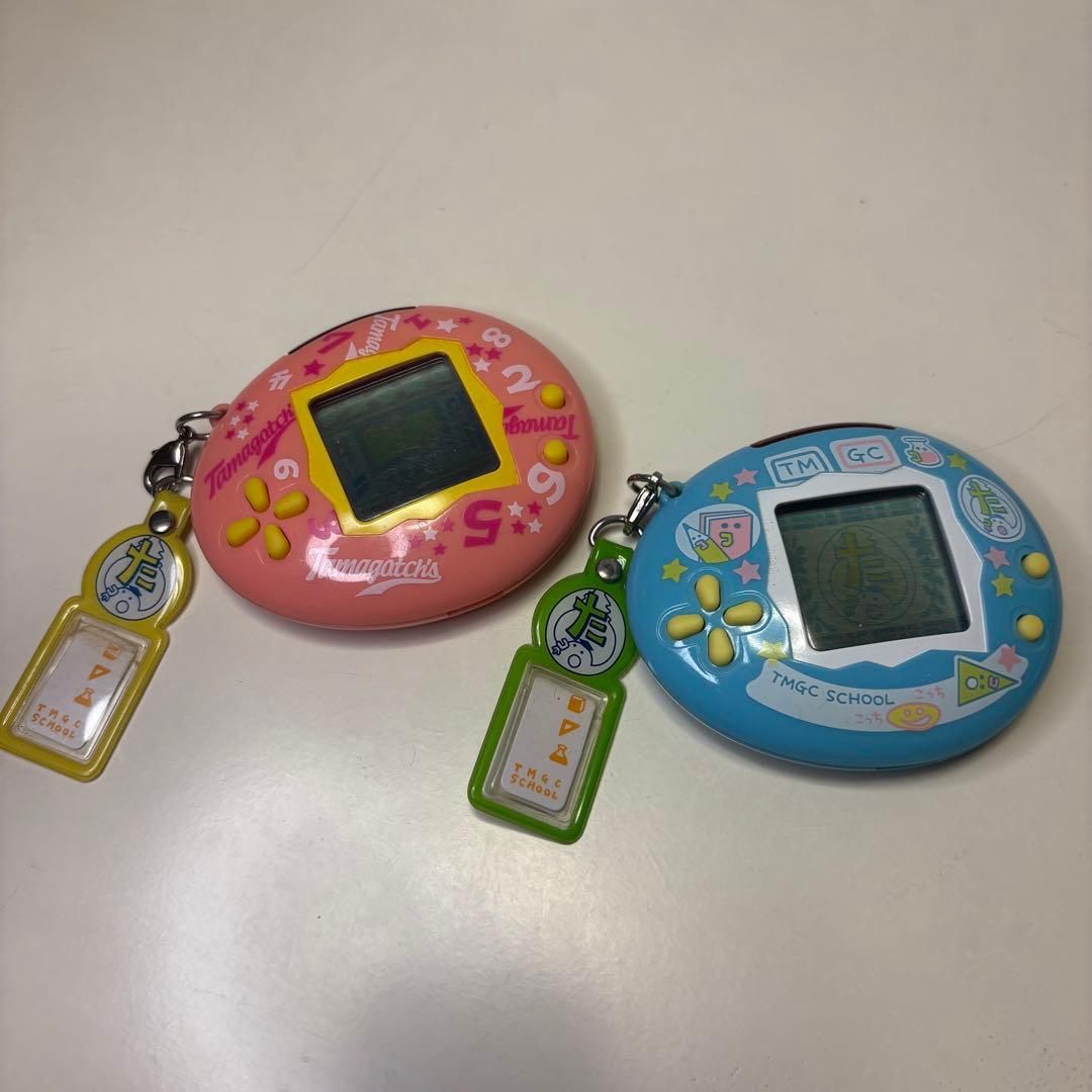 【ジャンク品】タマゴッチ 8個