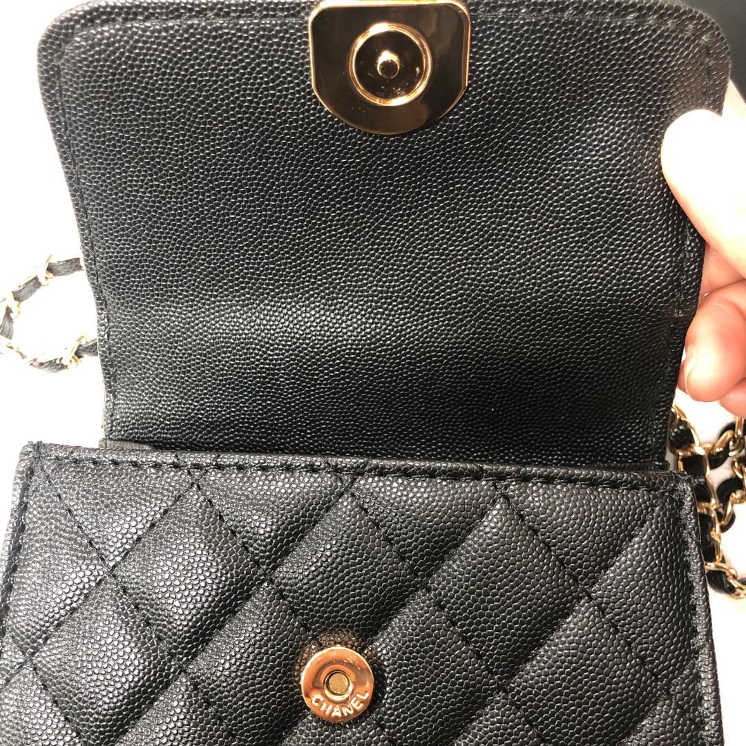 新品・限定ブラック レザー ショルダーバッグ