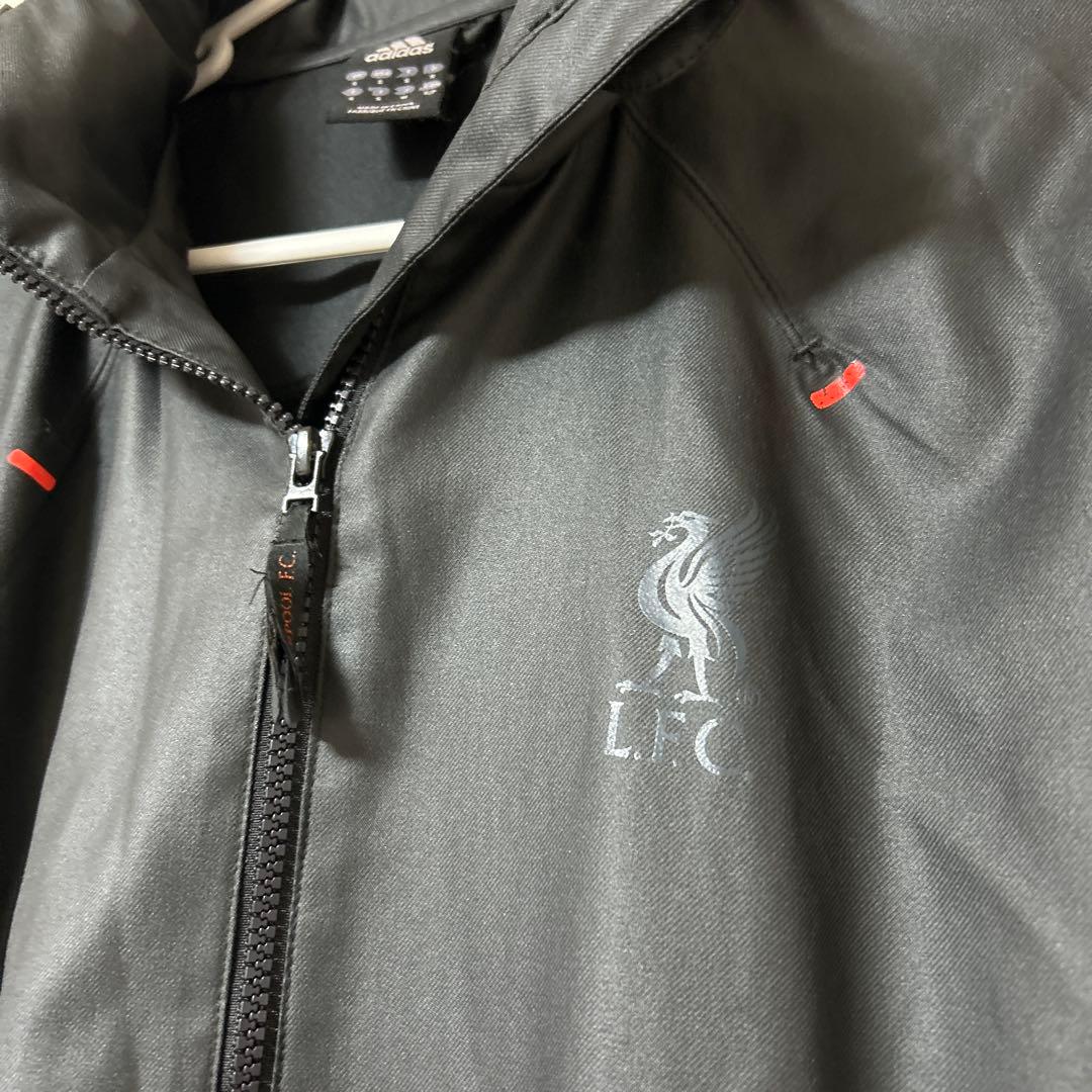 adidas リバプール ナイロンジャケット