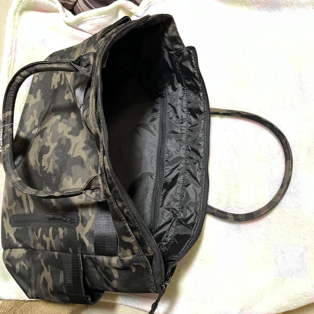 TIGORA(ティゴラ)ゴルフ靴収納有りトートバッグ