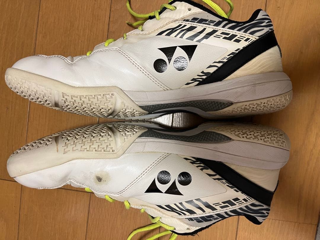 28 バドミントンシューズ YONEX ヨネックス パワークッション 65 Z