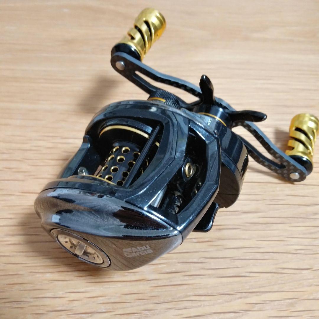 ブラック9 Abu Garcia REVO BLACK 9 - L ベイトリール