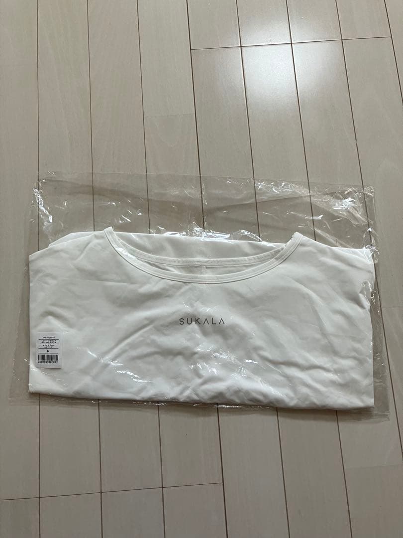 新品　スカーラ sukala ホットヨガ　Tシャツ　トップス　ピラティス　ヨガ