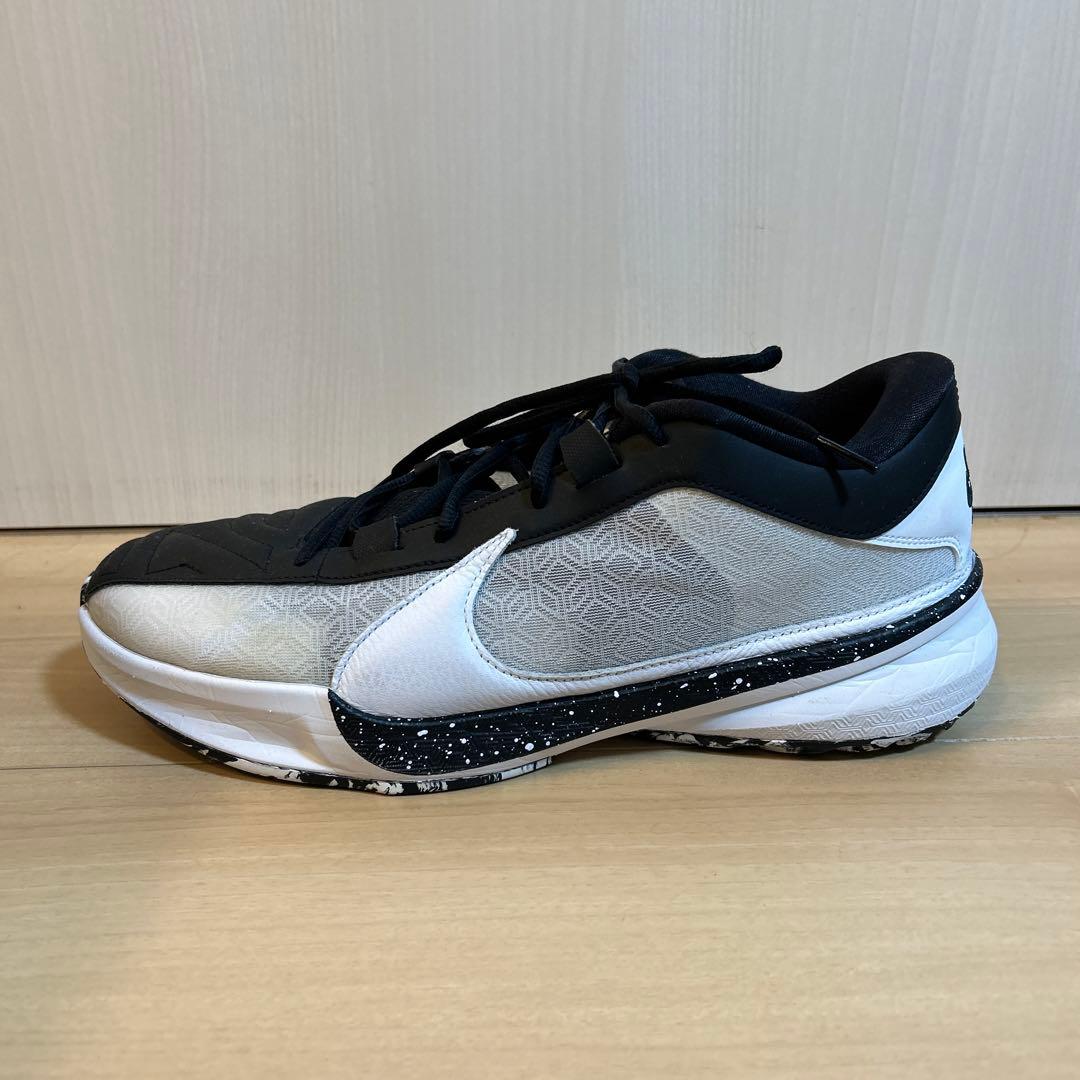 Nike ZOOM FREAK 5EPバスケットボールシューズ