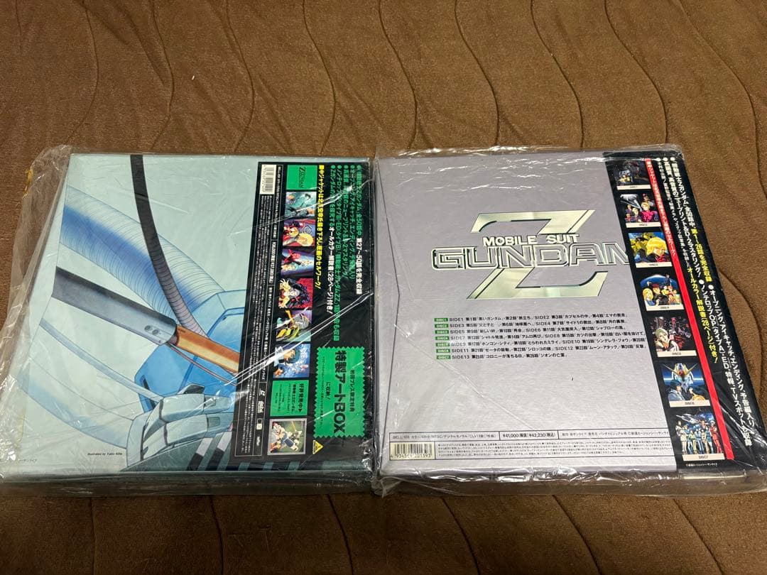 Zガンダムヒストリカ12冊と特製アート・メモリアルボックスのセット