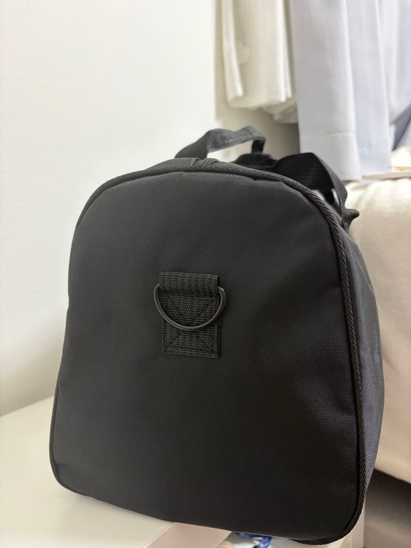 CHANEL シャネル　ノベルティ　ボストンバッグ イタリア製　黒いマーク