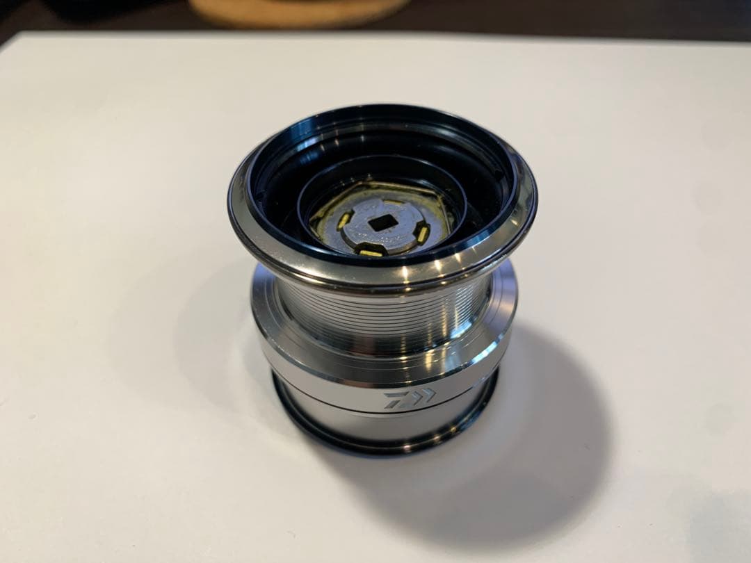 スプール　18 イグジスト　LT2500