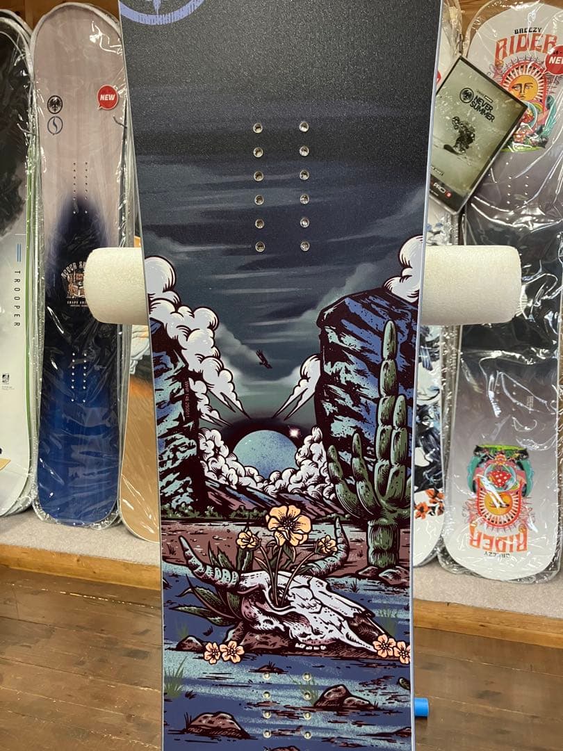 【used】24-25 NEVER SUMMER 女性用 HARPON 148