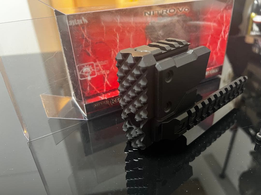 トイガン LayLax kriss vector strike rail system