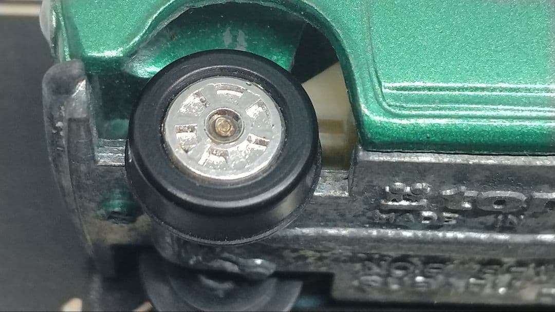 【最終】トミカ 9 スバル R2 緑 白シート 緑色指定 黒箱 日本製 希少