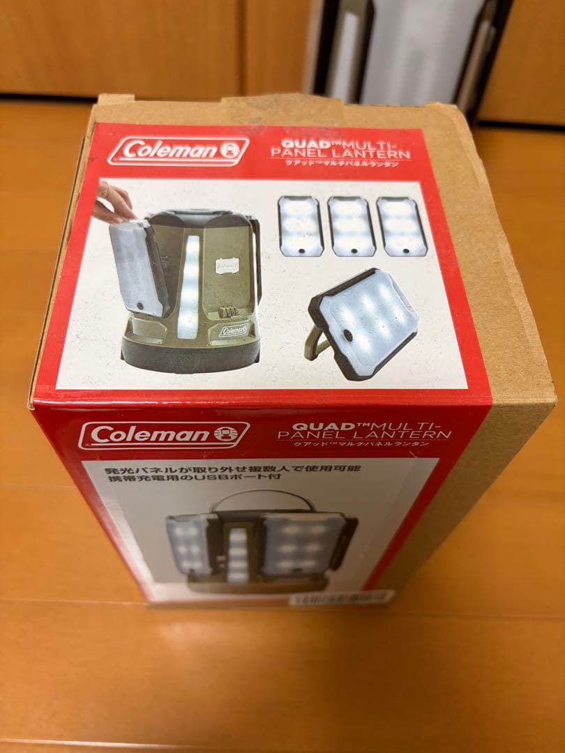 ライト・ランタン Coleman Quad Multi-Panel Lantern