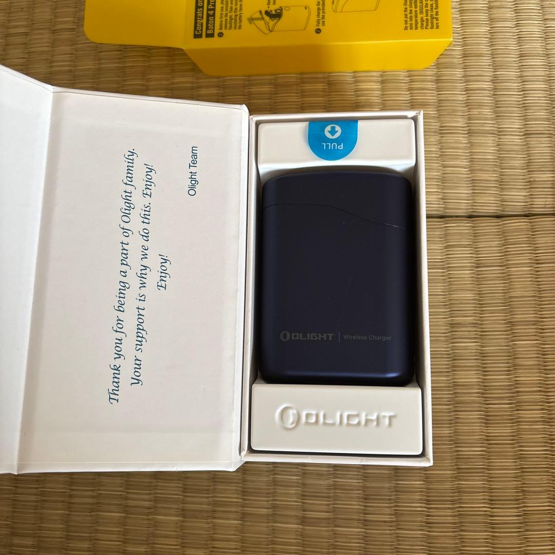 Olight Baton 4 Premium Edition 懐中電灯