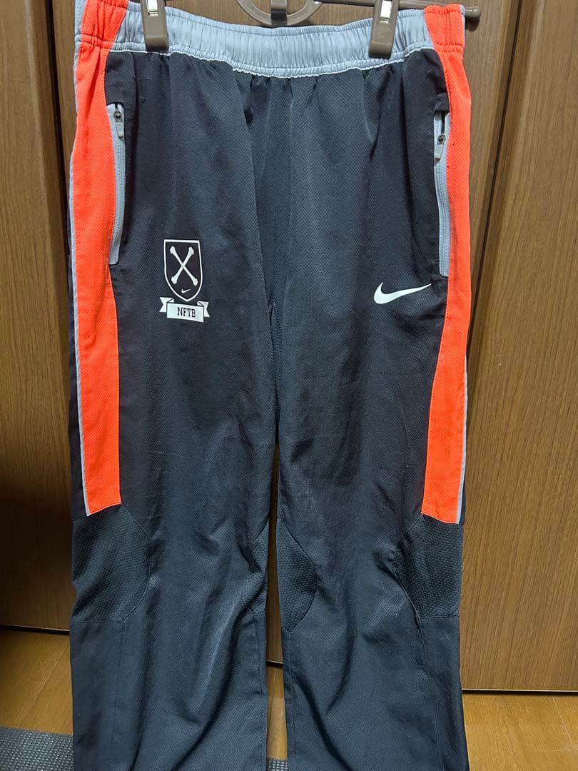 NIKE NFTB 上下セット
