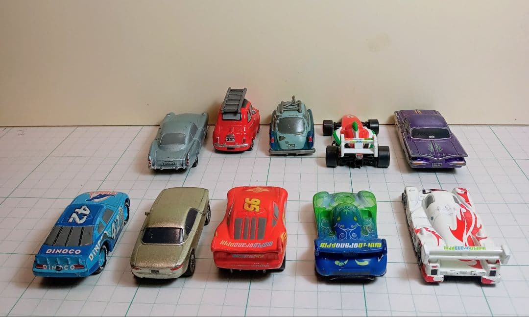 トミカディズニーカーズ10台