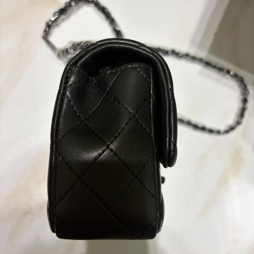 CHANEL ノベルティ ショルダー バック マトラッセ　マットブラック