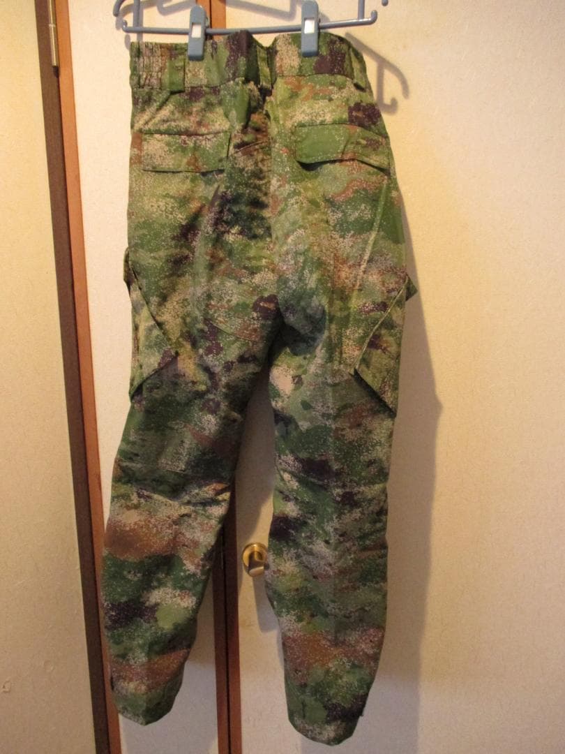 未使用　中国軍　21式　星空迷彩　上下セット　帽子付き　サイズS　軍服　迷彩服