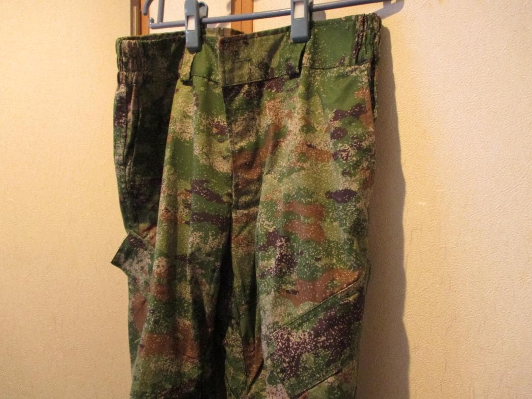 未使用　中国軍　21式　星空迷彩　上下セット　帽子付き　サイズS　軍服　迷彩服