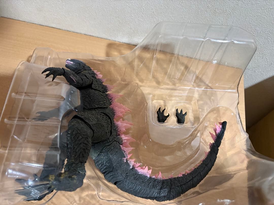 S.H.MonsterArts 2024 EVOLVED エヴォルヴ 12105