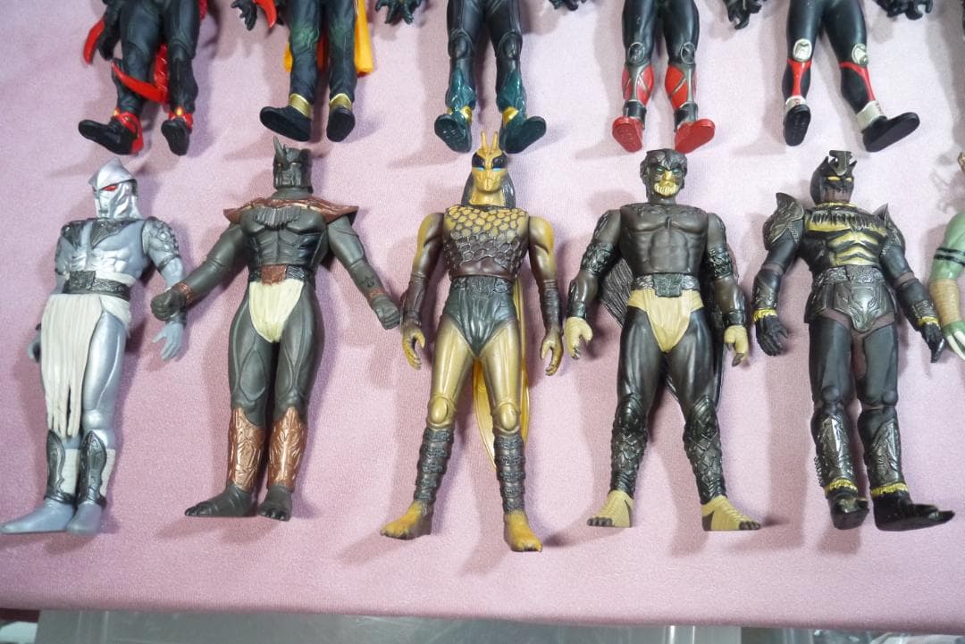ライダーヒーローシリーズ　仮面ライダークウガ・アギト・怪人　ソフビ39体