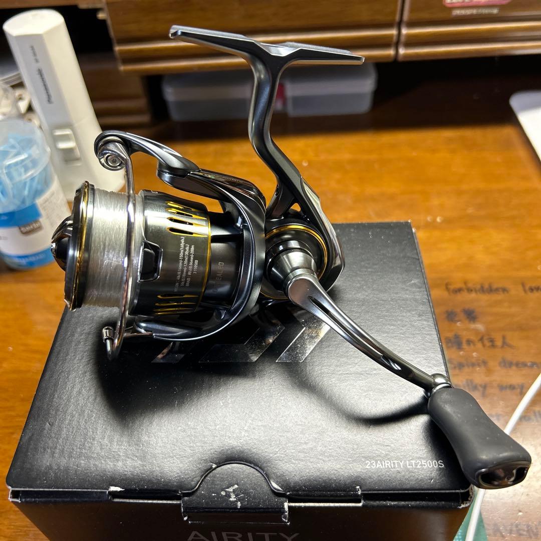 リール Daiwa 23 AIRITY LT2500S
