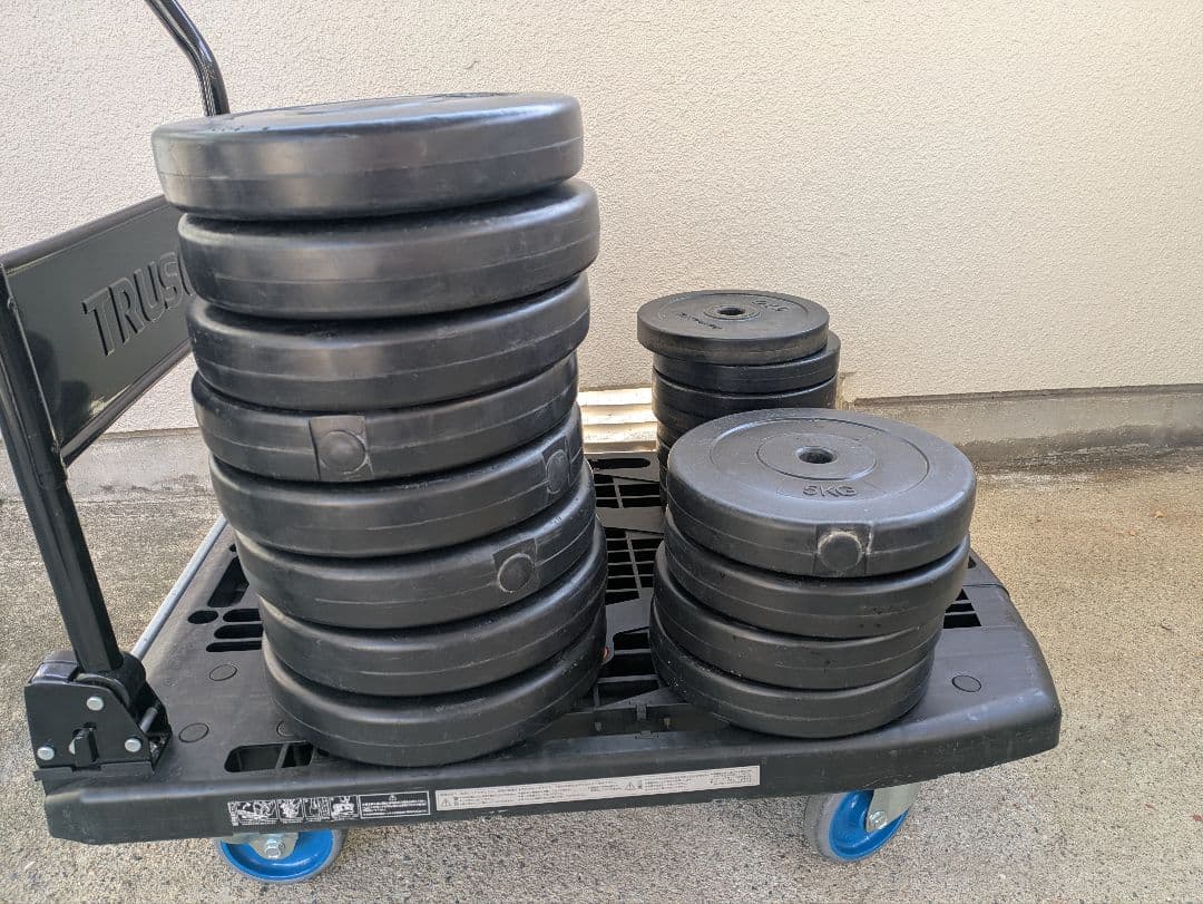 鉄ラバー　バーベルプレートセット　合計148kg　配達　引取　28mm