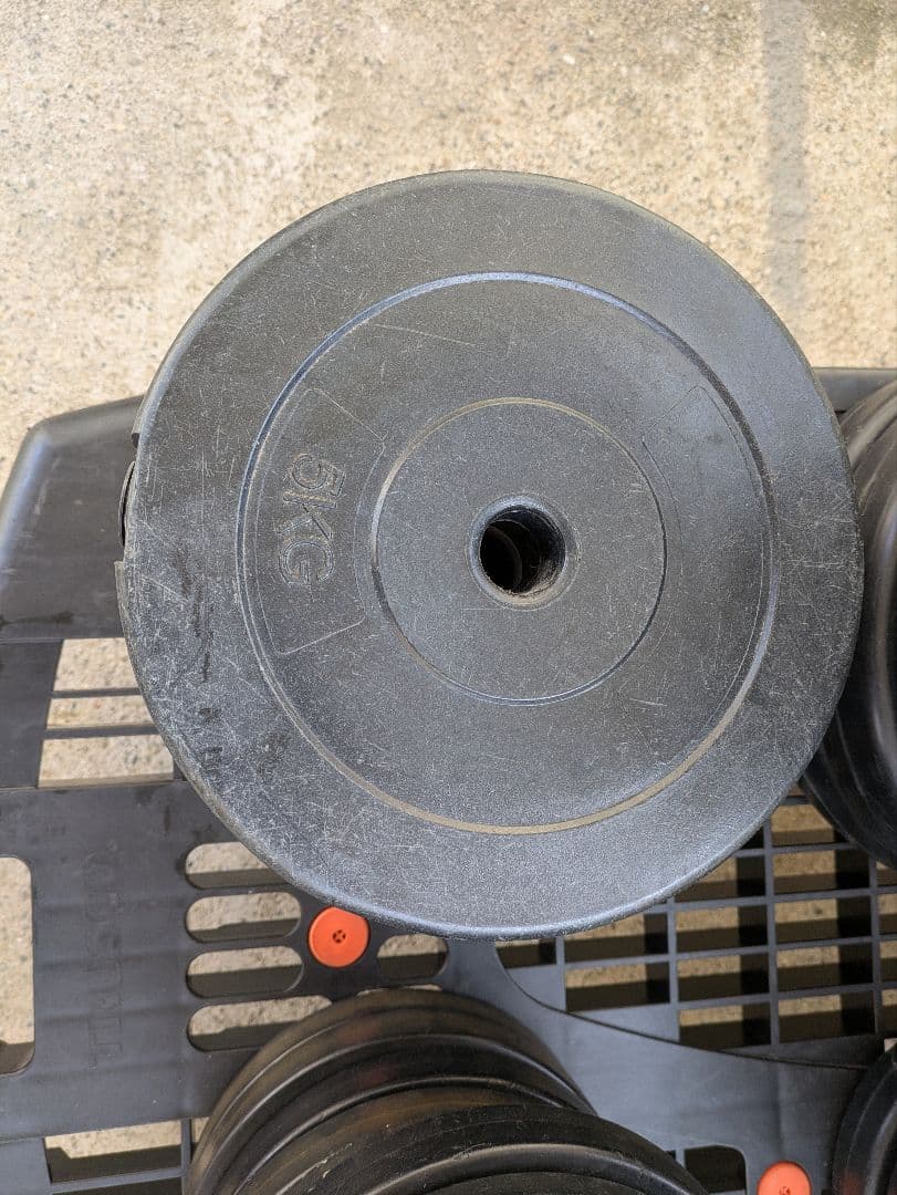 鉄ラバー　バーベルプレートセット　合計148kg　配達　引取　28mm