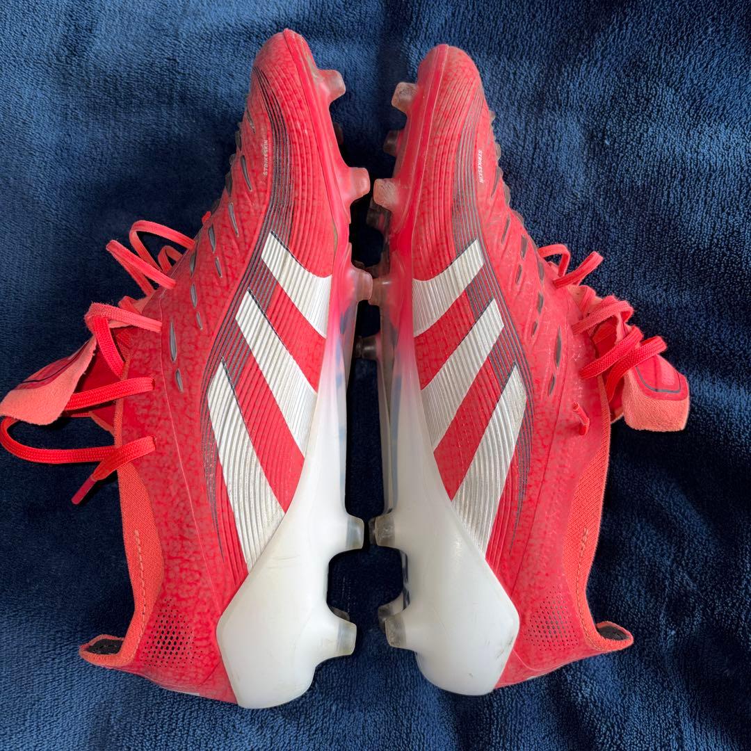 adidas Predator サッカーシューズ レッド