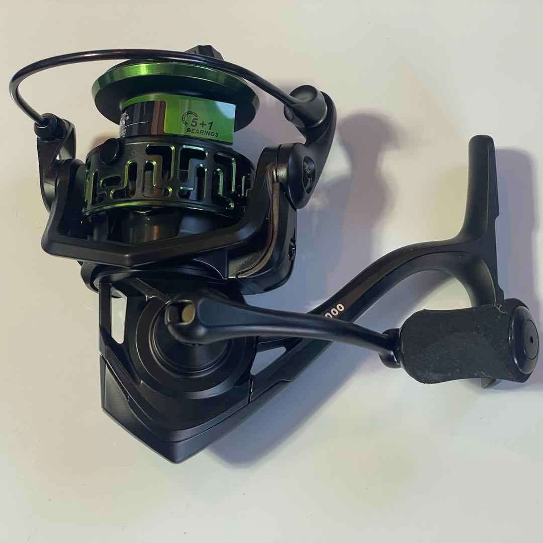 新品未使用⭐️超軽量109g LS1000 スピニングリール　ねじ込みハンドル