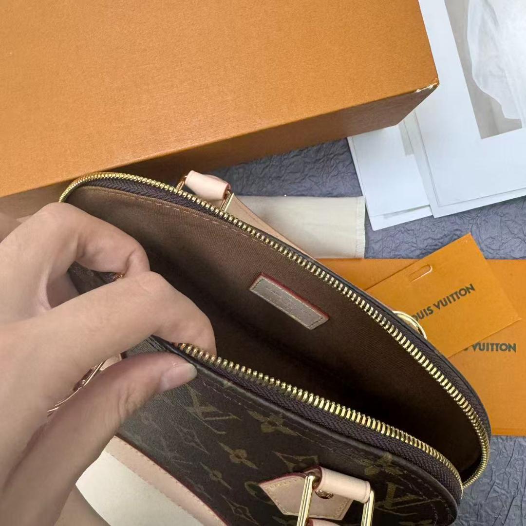 ▶極美品`モノグラムハンドバッグ！！