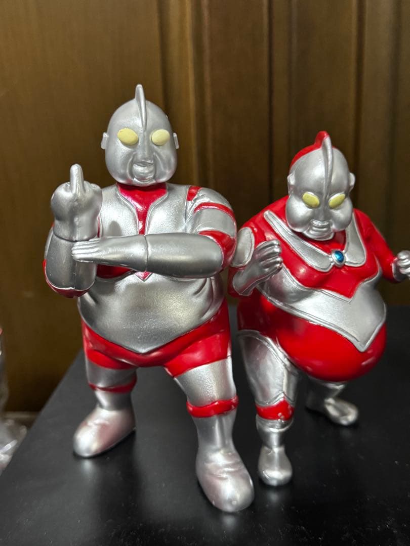 デブトラマン　フィギュア4種セット