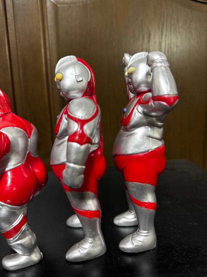 デブトラマン　フィギュア4種セット