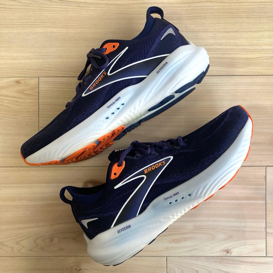 ✨定価25,300円／美品✨BROOKS Glycerin 22　高級シューズ