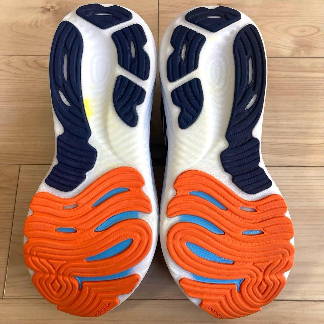 ✨定価25,300円／美品✨BROOKS Glycerin 22　高級シューズ