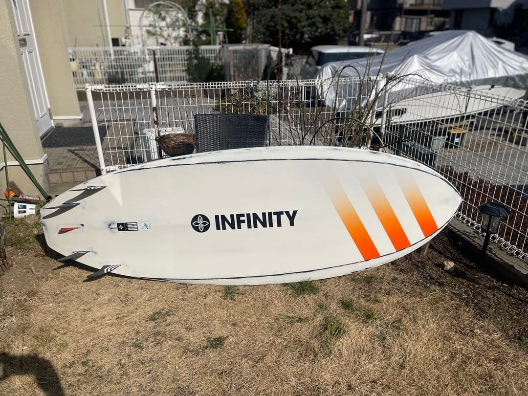 INFINITY WIDE SPEED 8’2” x 32” 127L