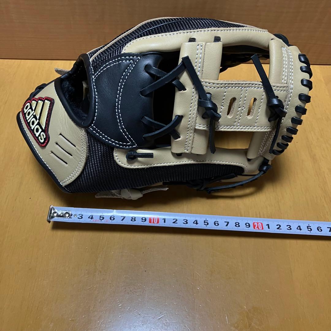 adidas グローブ　アディダス 野球　ブラック ベージュ　キャメル　グラブ