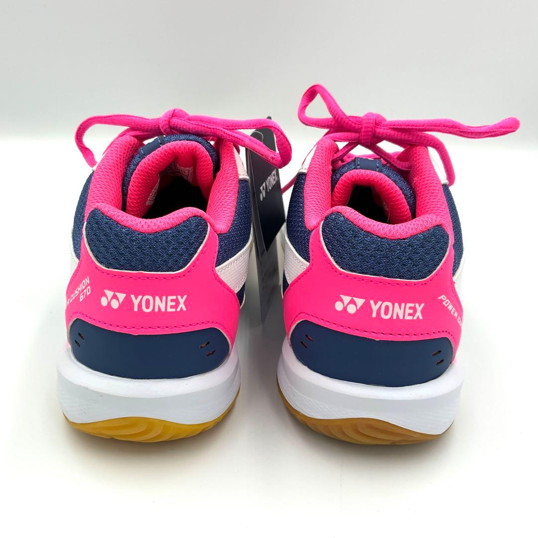 新品★ YONEX バドミントンシューズ POWER CUSHION 670