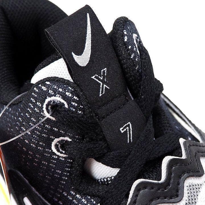 新品 ナイキ KD TREY 5 X EP ケビンデュラント 28cm