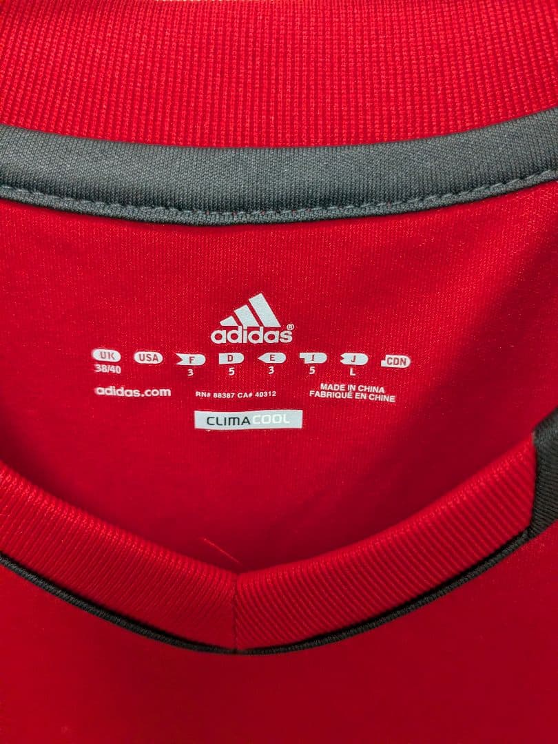 adidas リヴァプール　トレーニングウェア　　アディダス　Lサイズ　サッカー