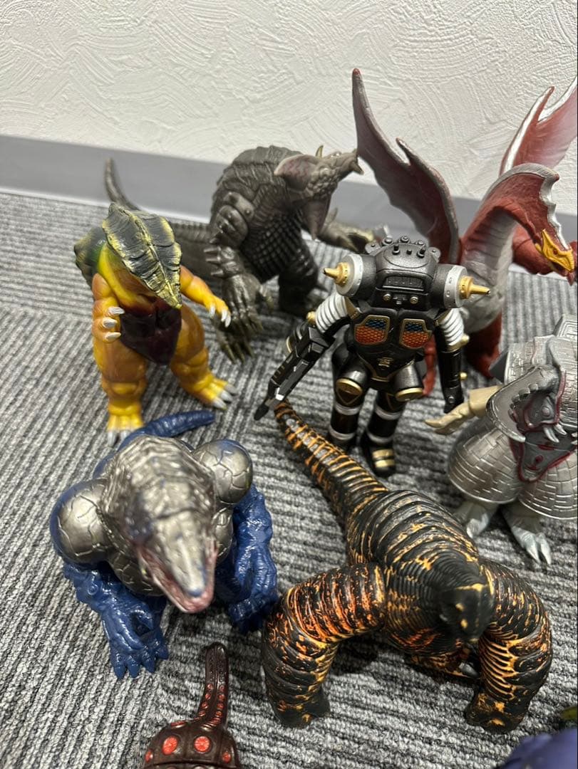 ウルトラマン怪獣シリーズ ソフビまとめ売り 引退品