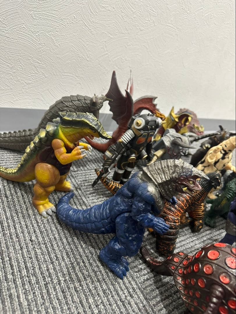 ウルトラマン怪獣シリーズ ソフビまとめ売り 引退品