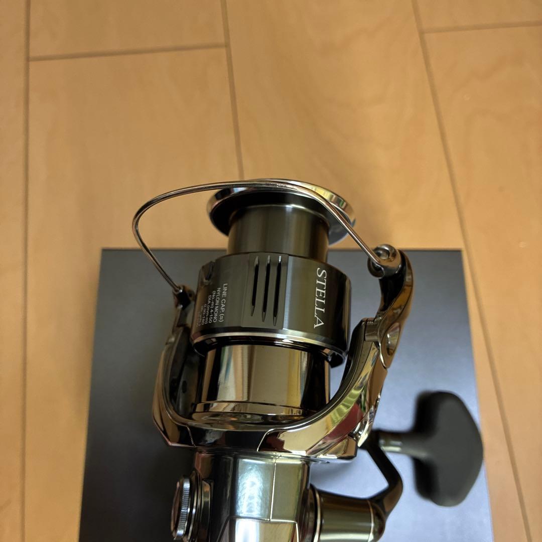 シマノ ステラ　STELLA 4000XG スピニングリール【金、土曜発送】
