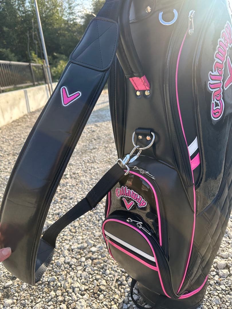 Callaway エナメル キャロウェイ キャディバッグ 黒/ピンク レディース