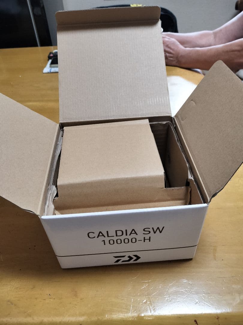 22ダイワCALDIA SW 10000-H スピニングリール